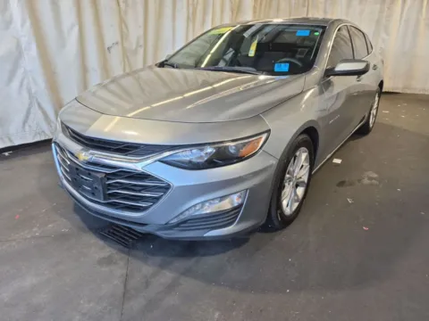Gray 2023 Chevrolet Malibu LT for sale in Kansas City, MO