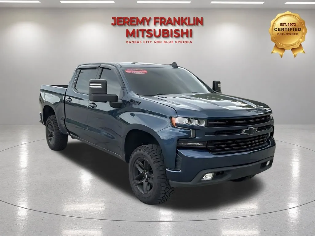 Blue 2020 Chevrolet Silverado 1500 RST for sale in Kansas City, MO