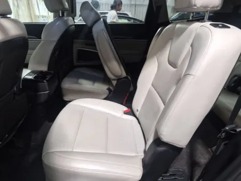 More photos of 2021 Kia Telluride S at Jeremy Franklin Mitsubishi, MO