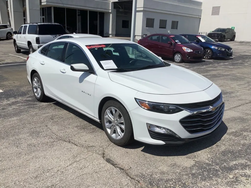 White 2024 Chevrolet Malibu LT for sale in Kansas City, MO