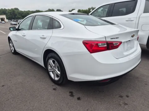 More photos of 2023 Chevrolet Malibu LT at Jeremy Franklin Mitsubishi, MO