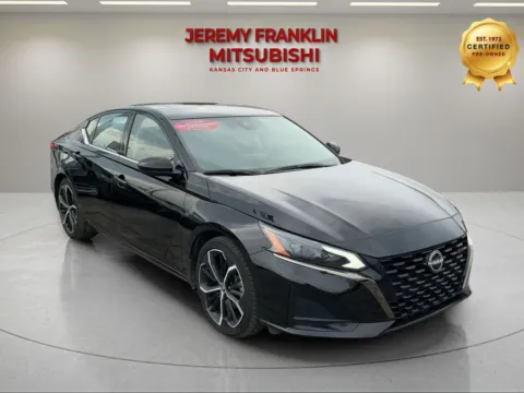 Black 2024 Nissan Altima 2.5 SR for sale in Kansas City, MO