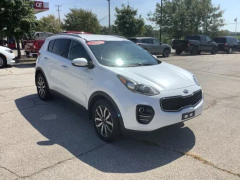 White 2018 Kia Sportage EX for sale in Kansas City, MO