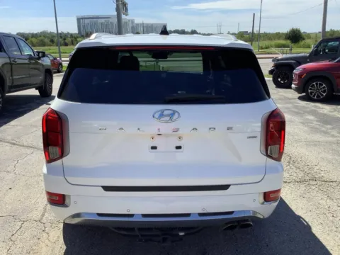 More photos of 2021 Hyundai Palisade Calligraphy at Jeremy Franklin Mitsubishi, MO