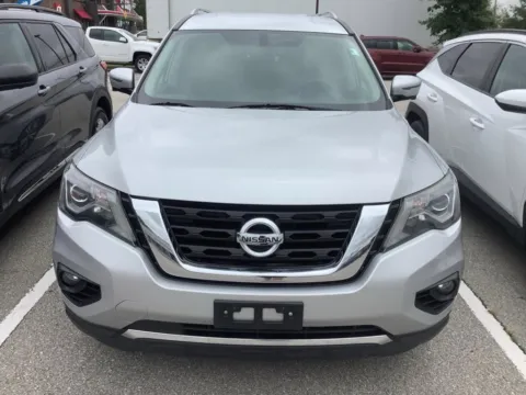 Photos of 2019 Nissan Pathfinder SL for sale in Kansas City, MO at Jeremy Franklin Mitsubishi