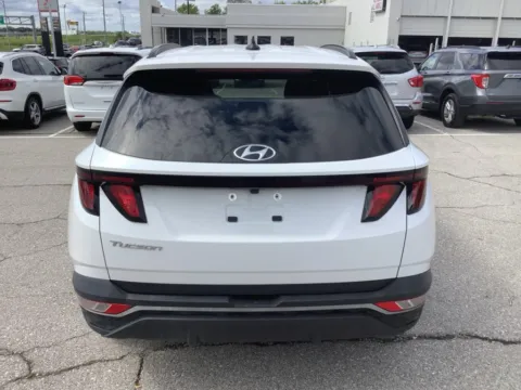 More photos of 2024 Hyundai Tucson SEL at Jeremy Franklin Mitsubishi, MO