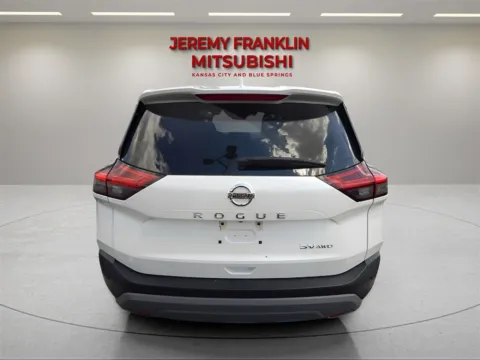 More photos of 2021 Nissan Rogue SV at Jeremy Franklin Mitsubishi, MO