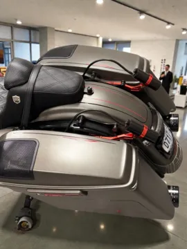 More photos of 2019 Harley-Davidson Street Glide Special at Jeremy Franklin Mitsubishi, MO