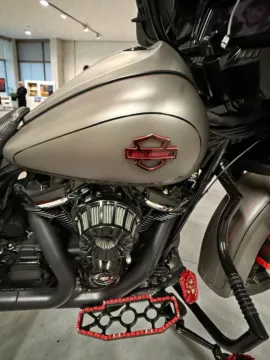 Photos of 2019 Harley-Davidson Street Glide Special for sale in Kansas City, MO at Jeremy Franklin Mitsubishi