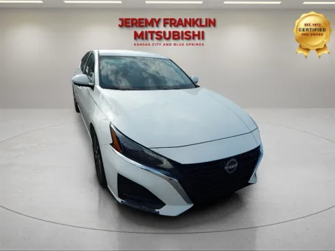 Another view of 2023 Nissan Altima 2.5 SV for sale in Kansas City, MO at Jeremy Franklin Mitsubishi