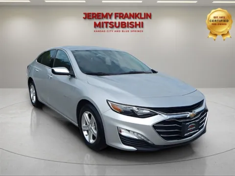 Silver 2022 Chevrolet Malibu LT for sale in Kansas City, MO