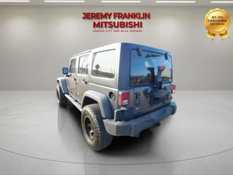 Gray 2017 Jeep Wrangler Unlimited Sport for sale in Kansas City, MO