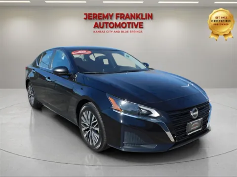 Black 2024 Nissan Altima 2.5 SV for sale in Blue Springs, MO