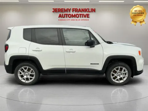 White 2023 Jeep Renegade Latitude for sale in Blue Springs, MO
