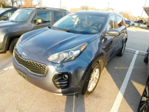 Blue 2018 Kia Sportage LX for sale in Blue Springs, MO