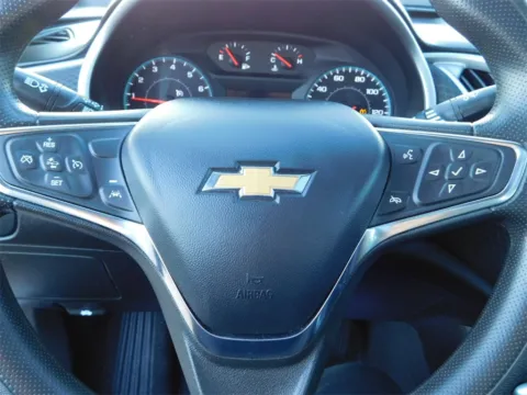 White 2023 Chevrolet Malibu LT for sale in Blue Springs, MO