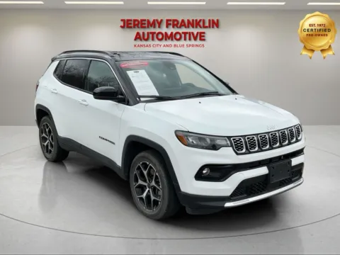 White 2025 Jeep Compass Limited for sale in Blue Springs, MO