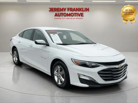 White 2024 Chevrolet Malibu LT for sale in Blue Springs, MO