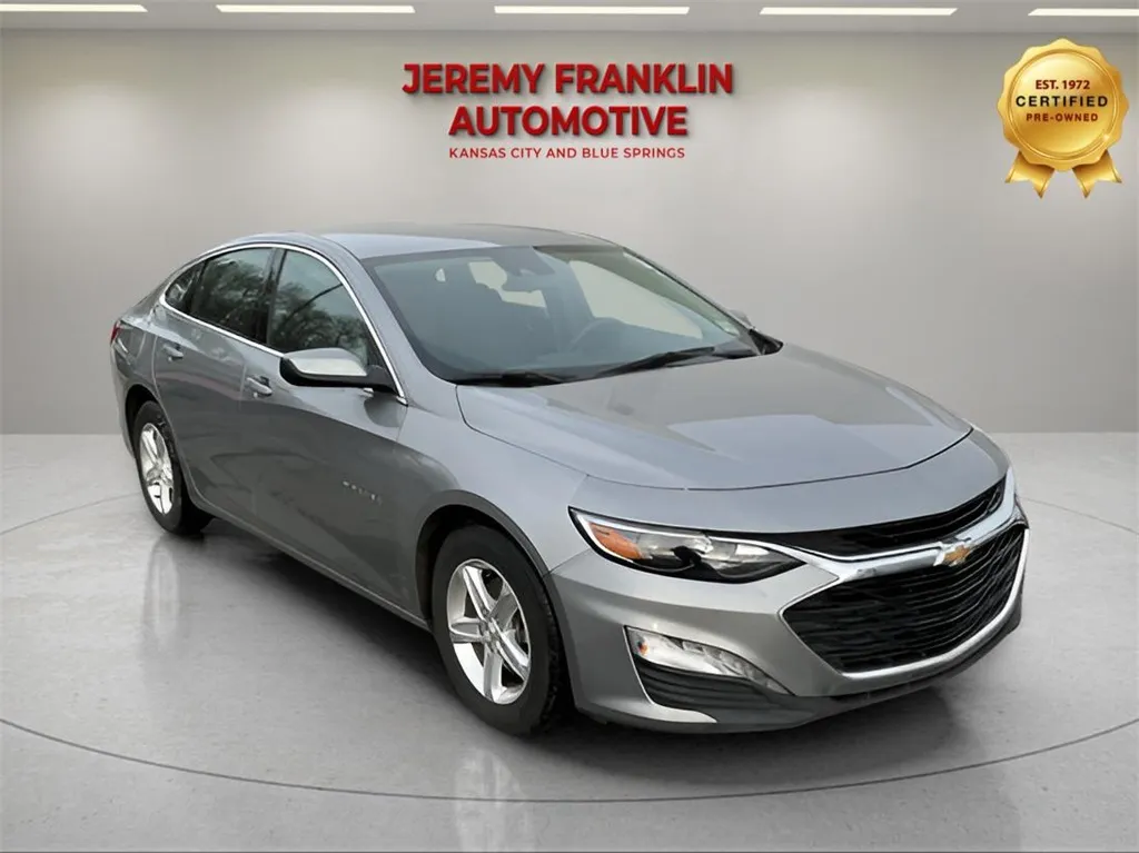 Gray 2023 Chevrolet Malibu LT for sale in Blue Springs, MO