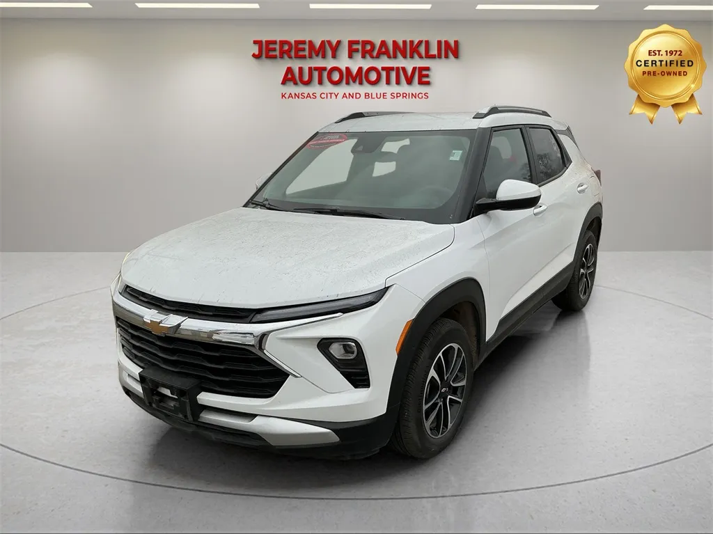 White 2025 Chevrolet TrailBlazer LT for sale in Blue Springs, MO
