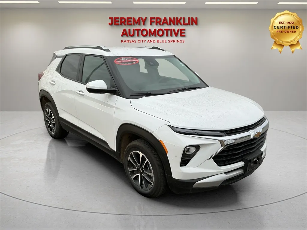 White 2025 Chevrolet TrailBlazer LT for sale in Blue Springs, MO