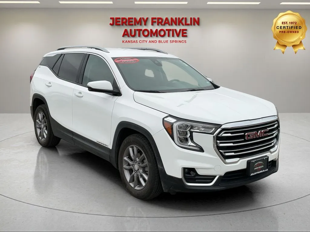White 2024 GMC Terrain SLT for sale in Blue Springs, MO