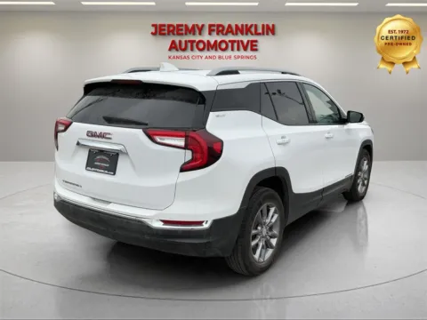Another view of 2024 GMC Terrain SLT for sale in Blue Springs, MO at Jeremy Franklin Automotive of Blue Springs