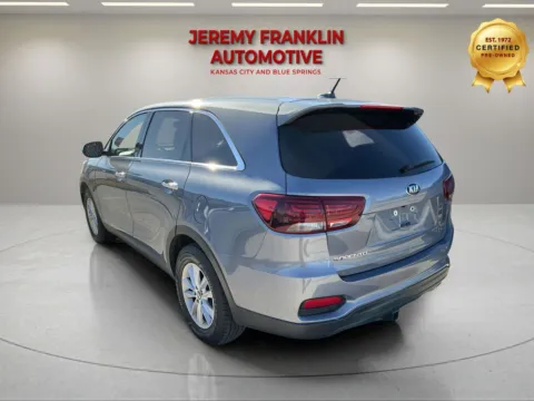 More photos of 2020 Kia Sorento LX at Jeremy Franklin Automotive of Blue Springs, MO
