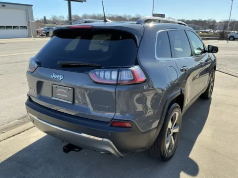 Another view of 2019 Jeep Cherokee Limited for sale in Blue Springs, MO at Jeremy Franklin Automotive of Blue Springs