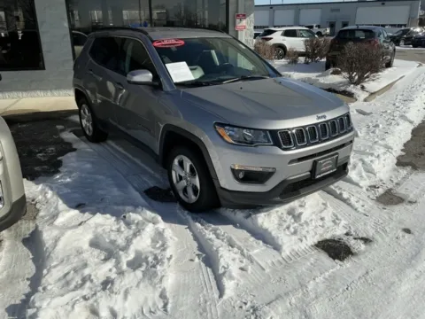 Silver 2020 Jeep Compass Latitude for sale in Blue Springs, MO