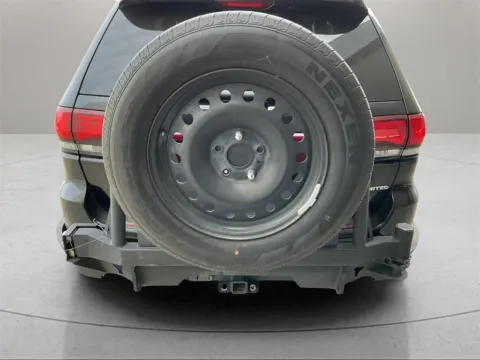 More photos of 2020 Jeep Grand Cherokee Altitude at Jeremy Franklin Automotive of Blue Springs, MO