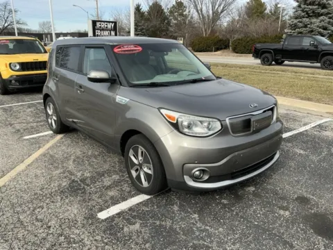 Silver 2017 Kia Soul EV Plus for sale in Blue Springs, MO