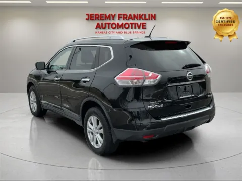 More photos of 2016 Nissan Rogue SV at Jeremy Franklin Automotive of Blue Springs, MO