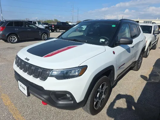 White 2022 Jeep Compass Trailhawk for sale in Blue Springs, MO