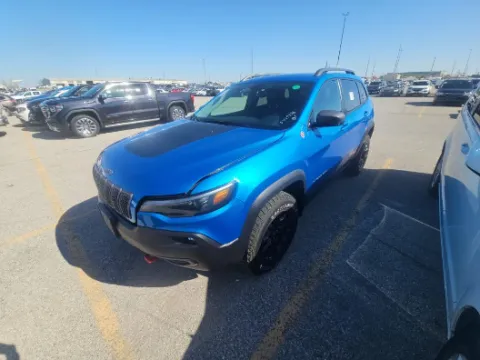 Blue 2020 Jeep Cherokee Trailhawk for sale in Blue Springs, MO