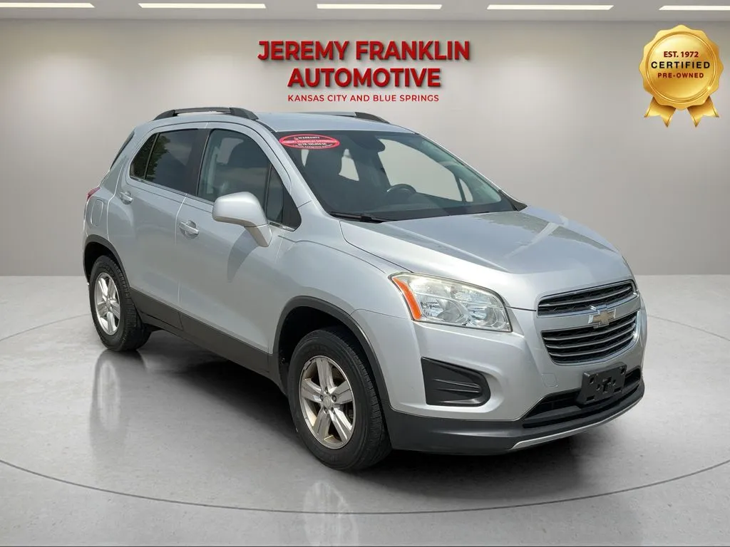 Silver 2015 Chevrolet Trax LT for sale in Blue Springs, MO