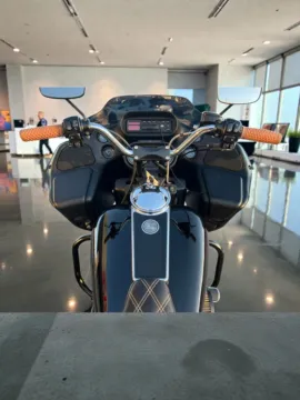 More photos of 2002 Harley-Davidson Road Glide RG at Jeremy Franklin Automotive of Blue Springs, MO