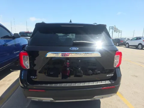 More photos of 2023 Ford Explorer XLT at Jeremy Franklin Automotive of Blue Springs, MO