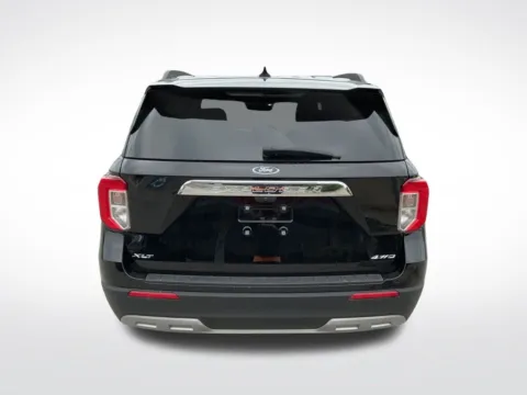 More photos of 2023 Ford Explorer XLT at Jeremy Franklin Automotive of Blue Springs, MO