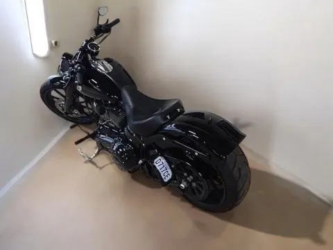 Another view of 2015 Harley-Davidson Street Glide CVO for sale in Blue Springs, MO at Jeremy Franklin Automotive of Blue Springs