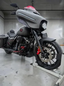 Photos of 2019 Harley-Davidson Street Glide Special for sale in Blue Springs, MO at Jeremy Franklin Automotive of Blue Springs