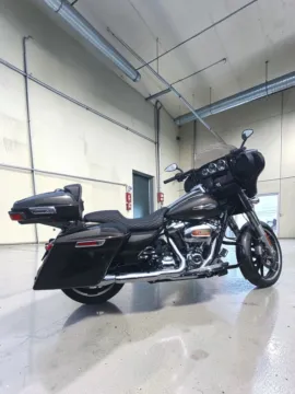 Gray 2021 Harley-Davidson Street Glide 107 for sale in Blue Springs, MO