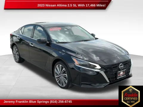 Black 2023 Nissan Altima 2.5 SL for sale in Blue Springs, MO