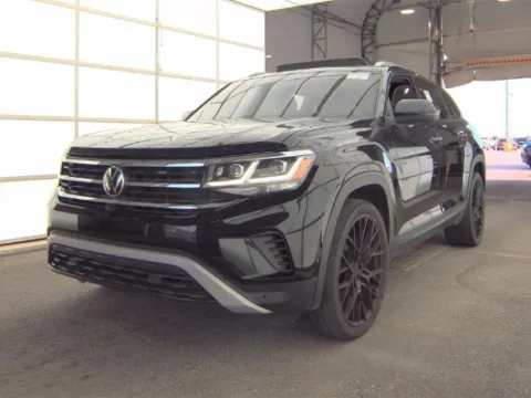 More photos of 2020 Volkswagen Atlas Cross Sport 3.6L V6 SEL Premium at Jeremy Franklin Automotive of Blue Springs, MO