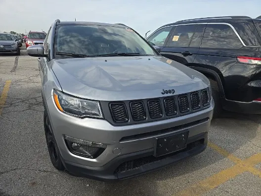 Silver 2020 Jeep Compass Altitude for sale in Blue Springs, MO