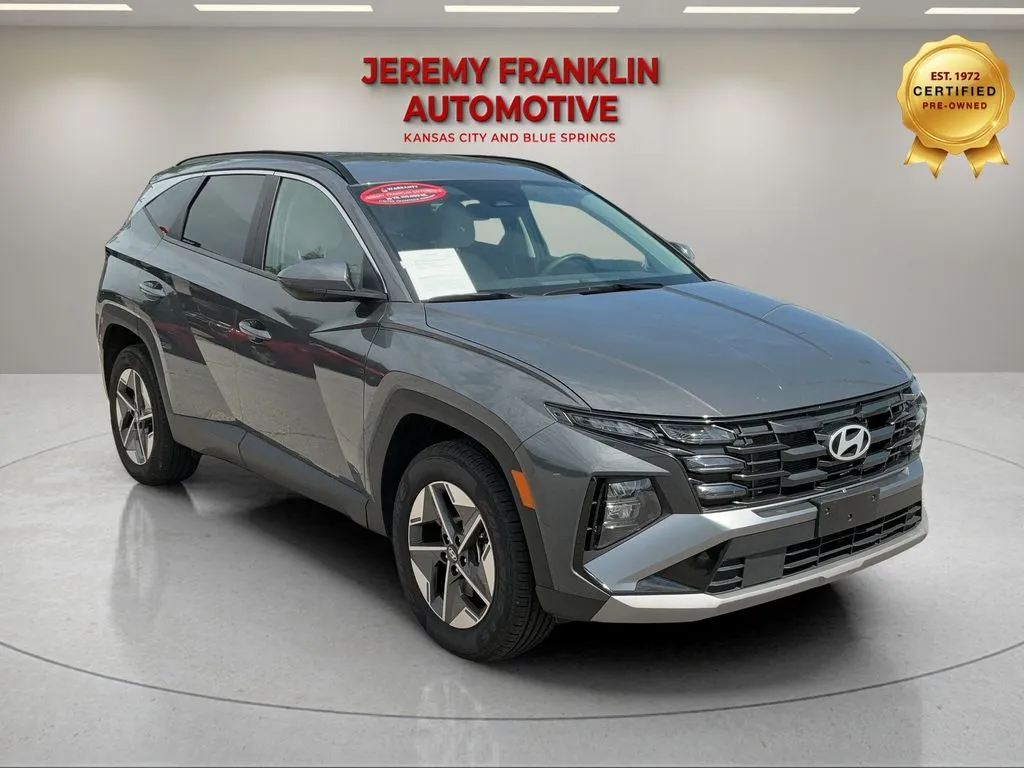 Gray 2025 Hyundai Tucson SEL for sale in Blue Springs, MO