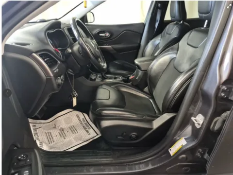 More photos of 2019 Jeep Cherokee Latitude Plus at Jeremy Franklin Automotive of Blue Springs, MO