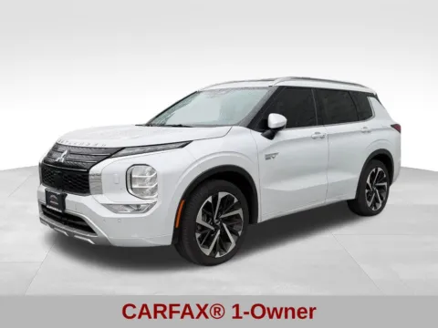 Photos of 2025 Mitsubishi Outlander PHEV SEL for sale in Blue Springs, MO at Jeremy Franklin Automotive of Blue Springs
