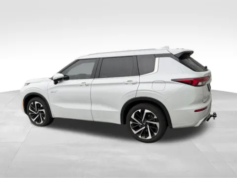 Another view of 2025 Mitsubishi Outlander PHEV SEL for sale in Blue Springs, MO at Jeremy Franklin Automotive of Blue Springs