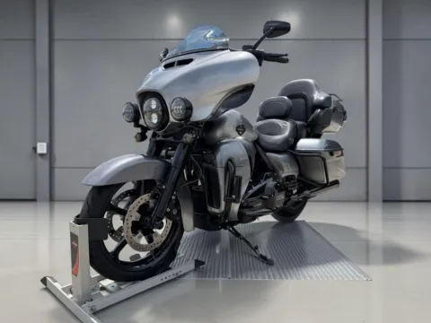 Another view of 2019 Harley-Davidson Electra-Glide CVO for sale in Blue Springs, MO at Jeremy Franklin Automotive of Blue Springs